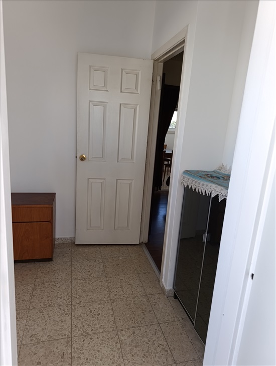 תמונה 9 ,יחידת דיור 1.5 חדרים להשכרה בפתח תקווה , גד מכנס, המרכז השקט