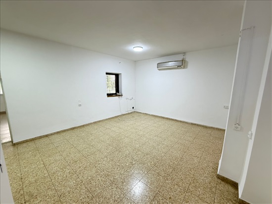 תמונה 8 ,קוטג 5 חדרים להשכרה בהגושרים, פלג, 