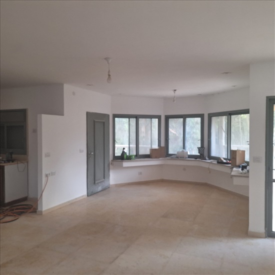 תמונה 3 ,וילה 5 חדרים להשכרה בבית יהושוע, שוהם, שיכון בנים