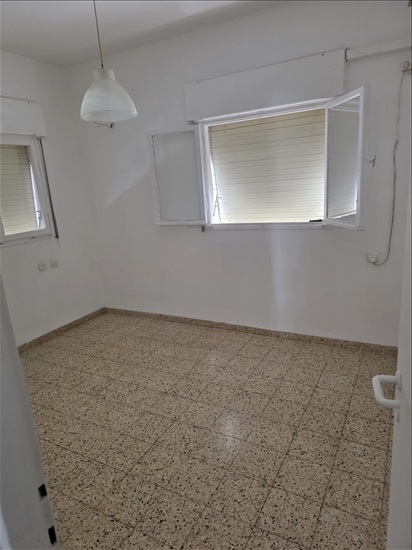 תמונה 8 ,דירה 4 חדרים להשכרה בקרית ביאליק, קק"ל 32, 