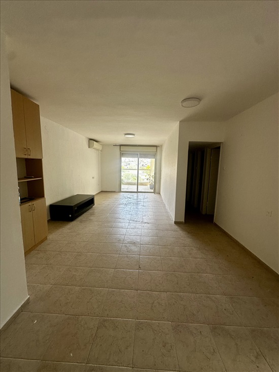 תמונה 2 ,דירה 3 חדרים להשכרה בנצרת עילית, יזרעאל 3, 