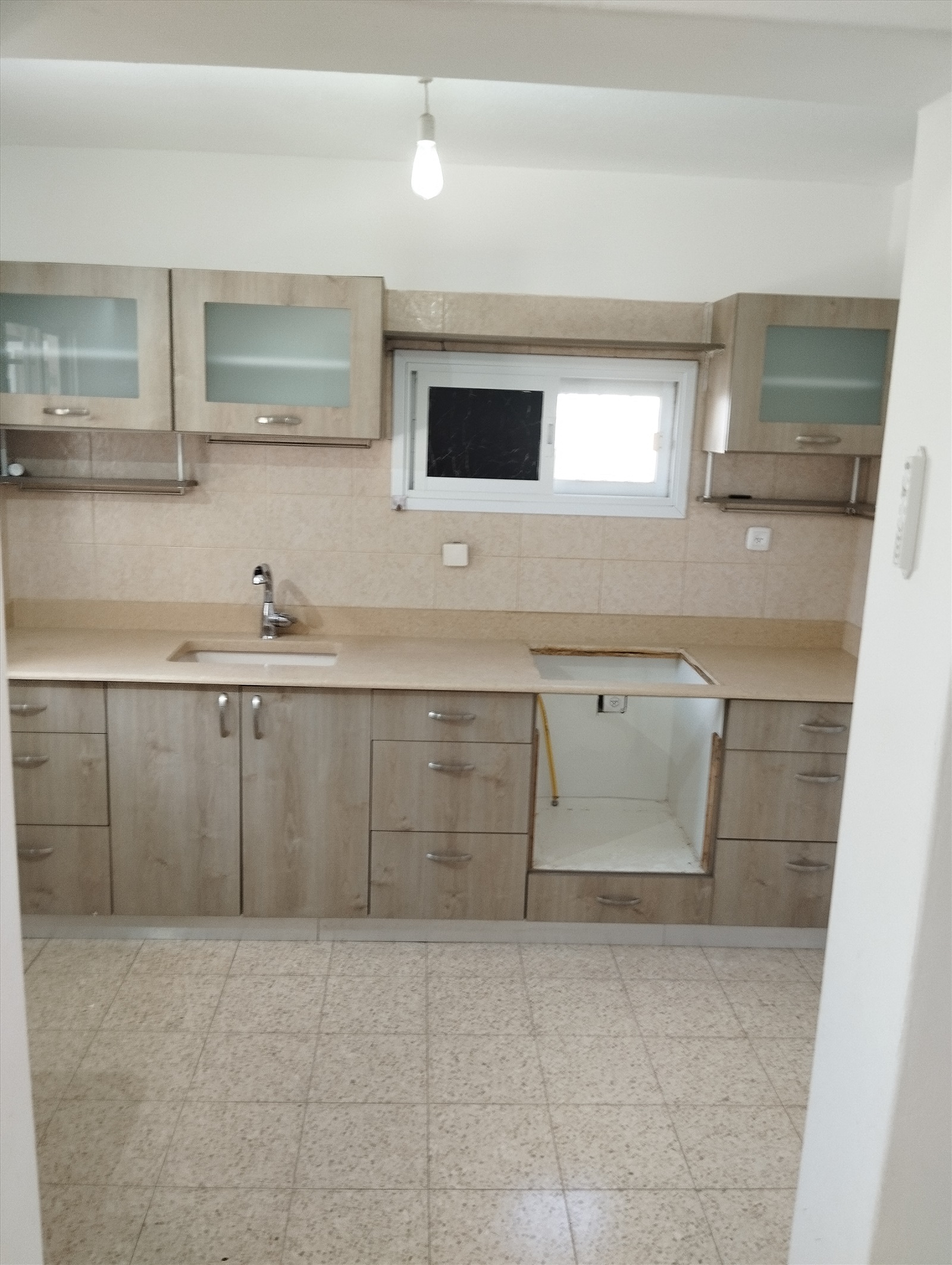 תמונה 2, דו משפחתי 3 חדרים להשכרה בבאר שבע, שטיינברג, ו החדשה