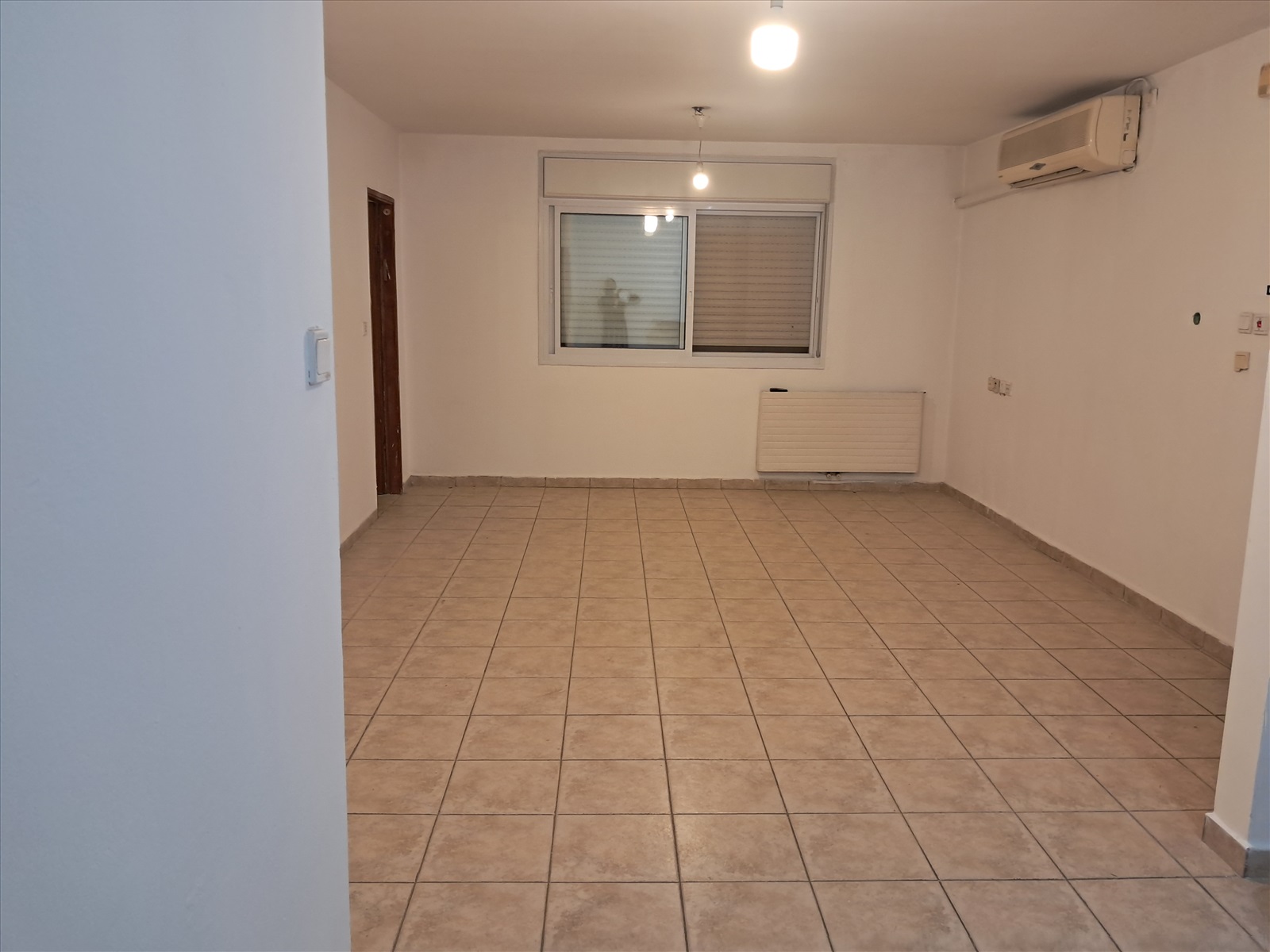 תמונה 2, דירה 4 חדרים להשכרה בירושלים, משה רחמילביץ, פיסגת זאב
