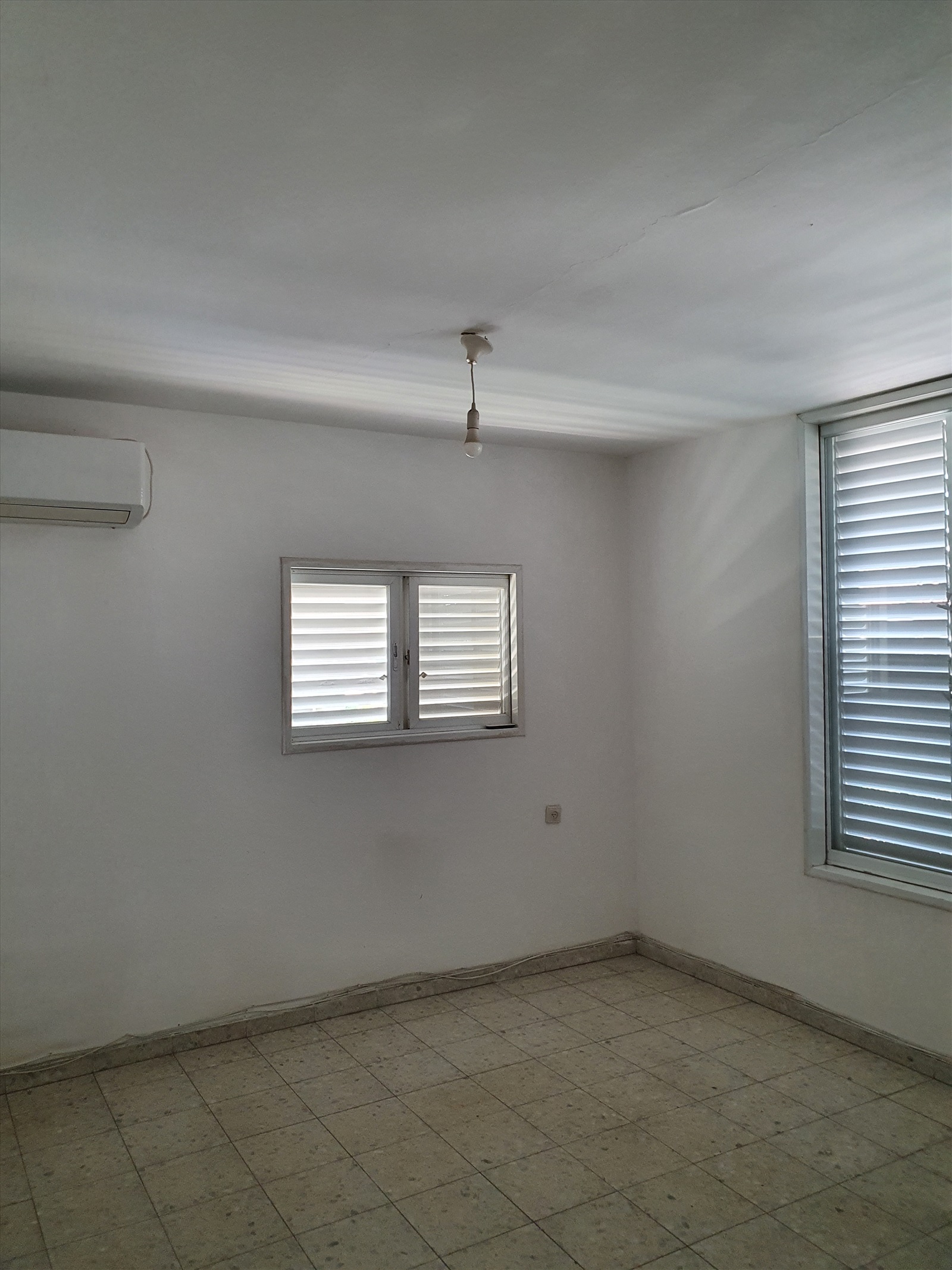 תמונה 1, דירה 4 חדרים להשכרה ברמת גן, אמוראים, רמת יצחק