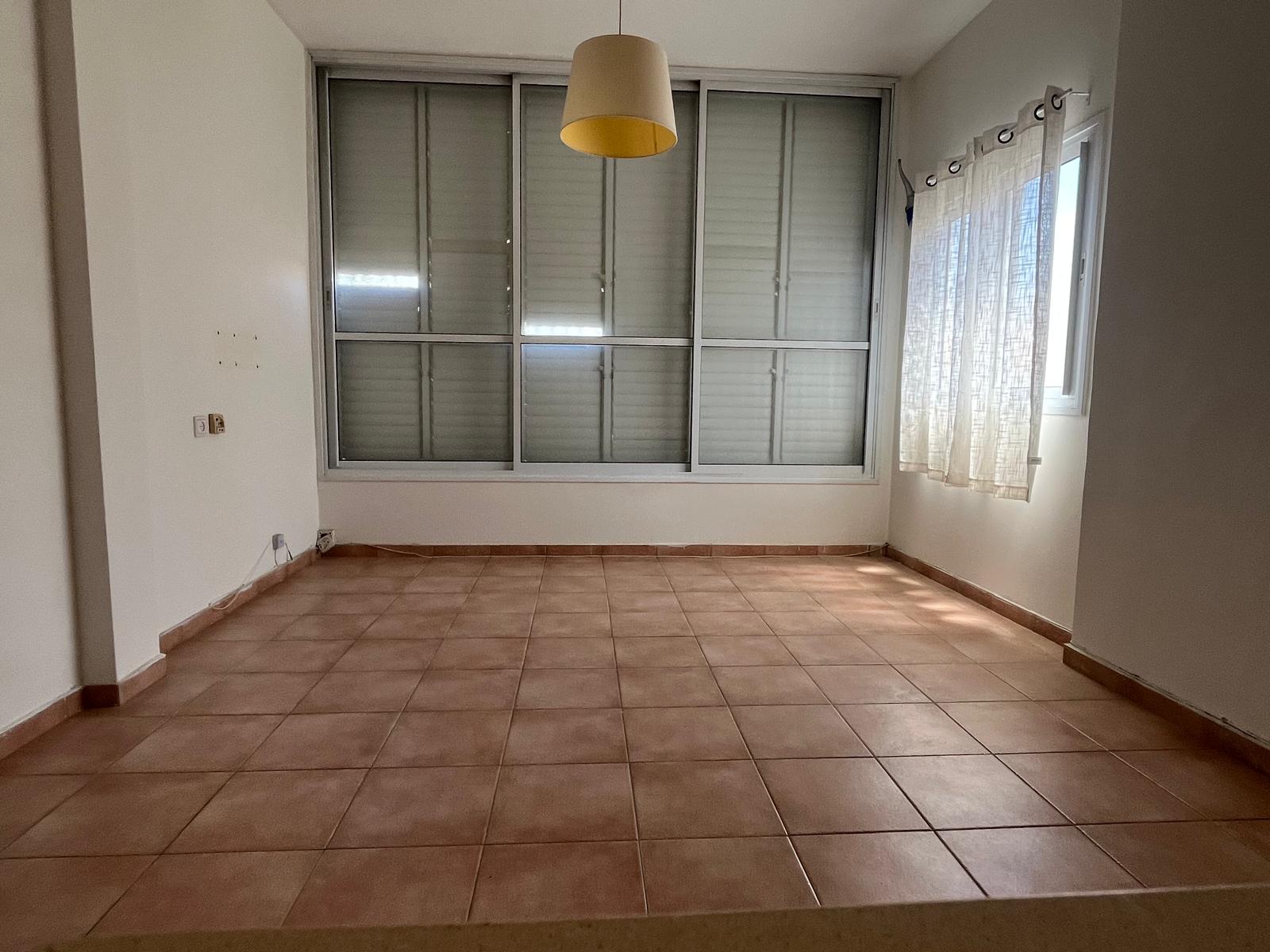 תמונה 2, דירה 2.5 חדרים להשכרה בגבעתיים, הלה, רמבם