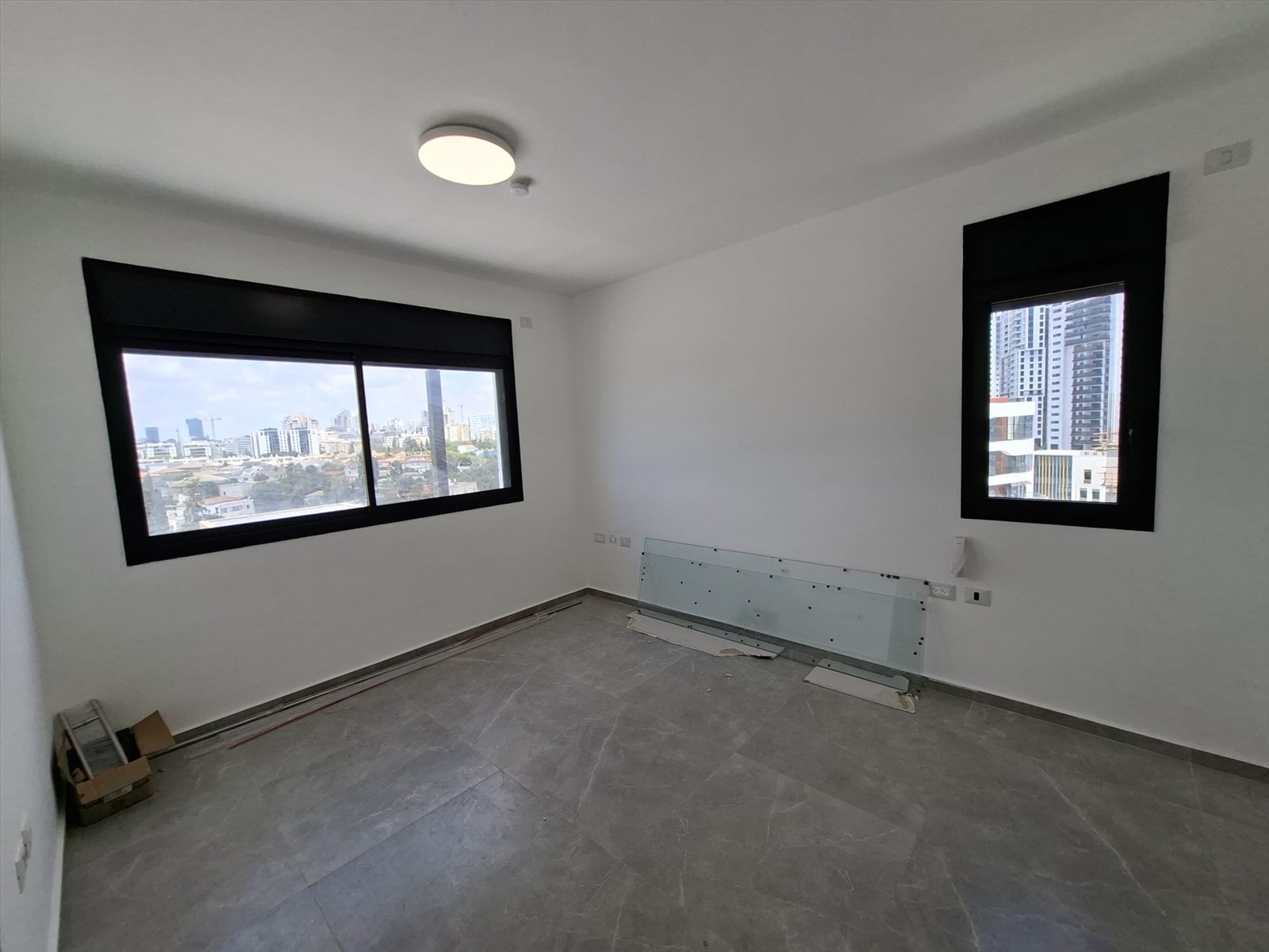 תמונה 3, פנטהאוז 5 חדרים להשכרה בהוד השרון, נעמי שמר 2, ציר החינוך