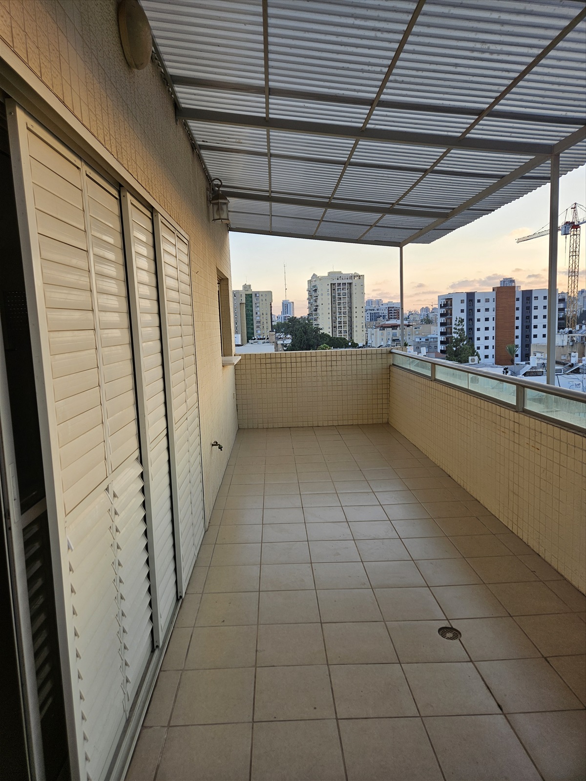 תמונה 4, דירת גג 4 חדרים להשכרה בפתח תקווה, יהושע שטמפפר, שיפר