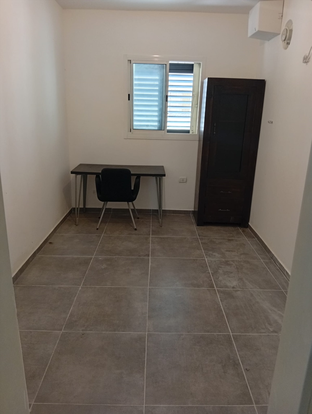 תמונה 1, דירה 4 חדרים להשכרה בבת ים, הלפר 12