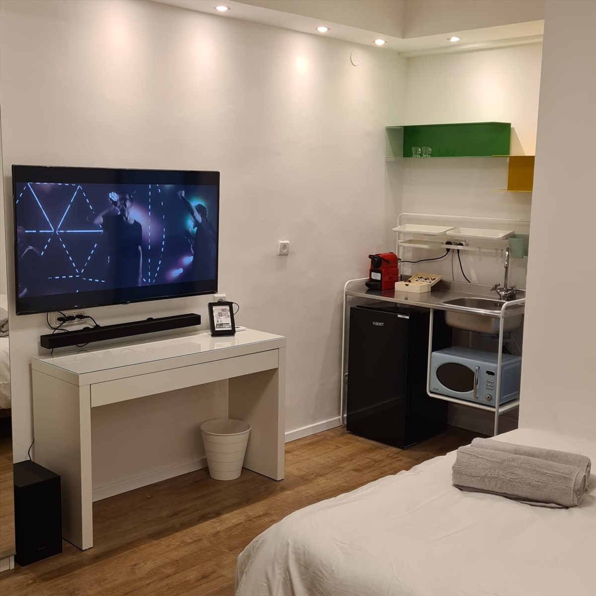 תמונה 1, דירה 1 חדרים להשכרה בפתח תקווה, חיים עוזר, חיים עוזר