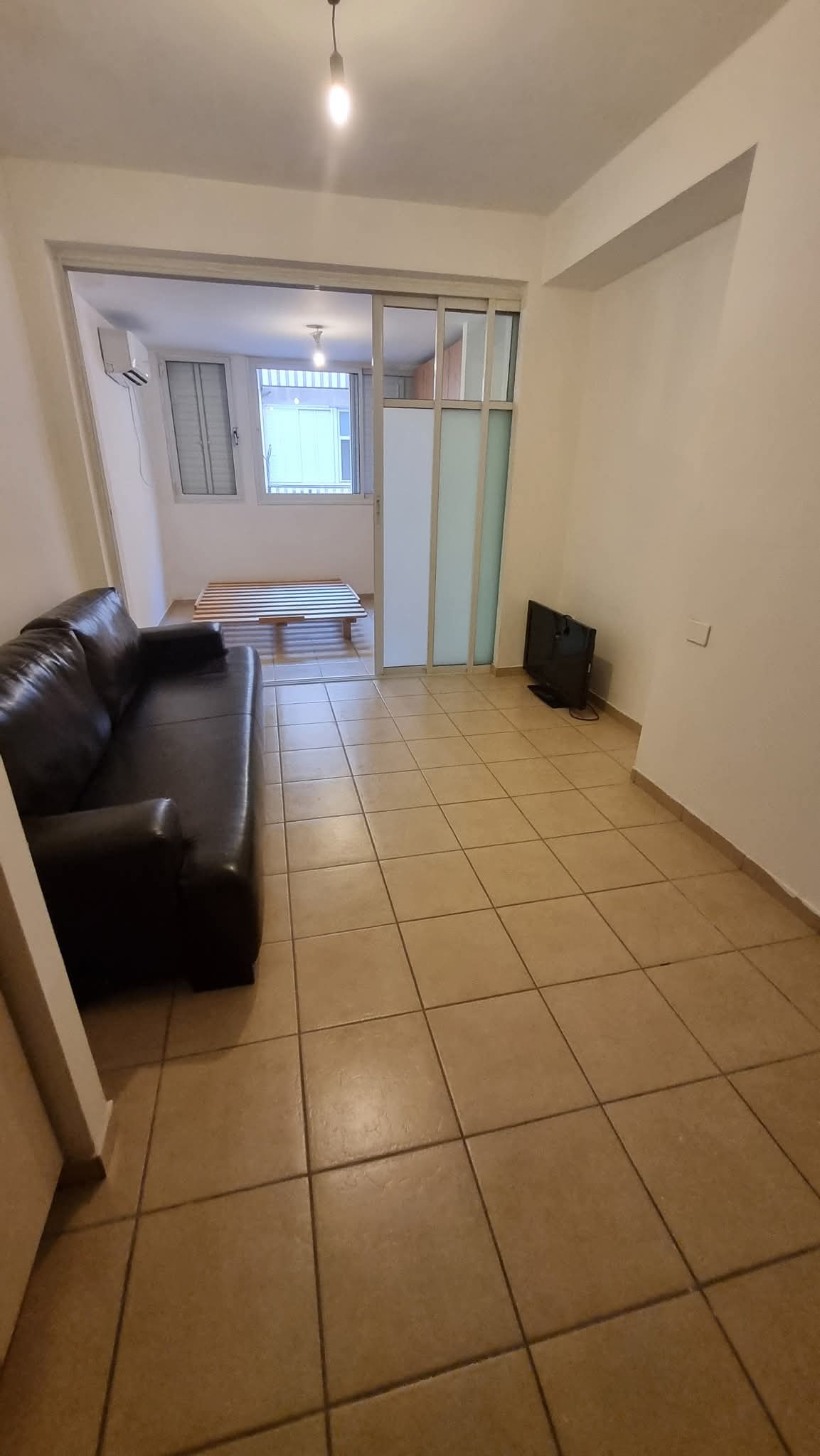 תמונה 1, דירה 1.5 חדרים להשכרה ברמת השרון, סוקולוב, קרית יערים