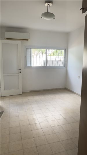 דירה להשכרה 4 חדרים בתל אביב יפו מעפילי אגוז 