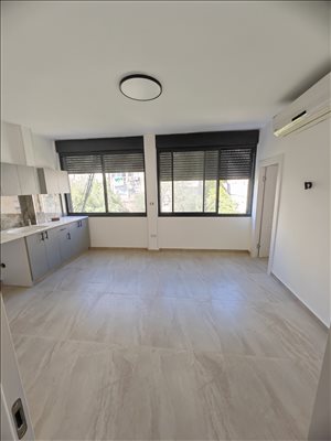 יחידת דיור להשכרה 2 חדרים בחיפה גולומב אליהו הדר עליון 
