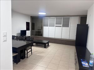 דירה להשכרה 4.5 חדרים ברמת גן תרע״ד הראשונים 