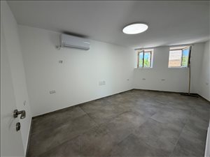 יחידת דיור להשכרה 1.5 חדרים בהר אדר הגיא 