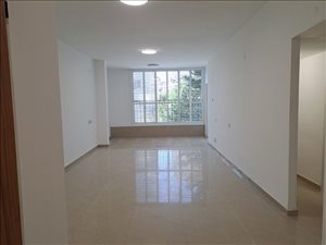 דירה להשכרה 3.5 חדרים בפתח תקווה רשי 