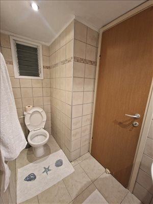 דירה להשכרה 1.5 חדרים ברמת השרון סוקולוב קרית יערים 