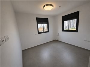 דירה להשכרה 4 חדרים בבאר יעקב טולדנו 