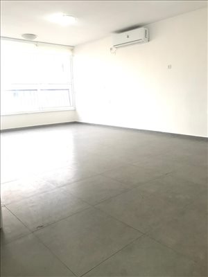 דירת גג להשכרה 6 חדרים בתל אביב-יפו עמוס 