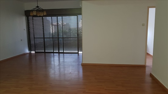 תמונה 1 ,דירה 4.5 חדרים להשכרה בקרית ביאליק, שד. בן גוריון , סביניה-   צומת צבר