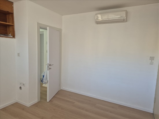 תמונה 2 ,יחידת דיור 3 חדרים להשכרה בגן יבנה, העצמאות 33, 
