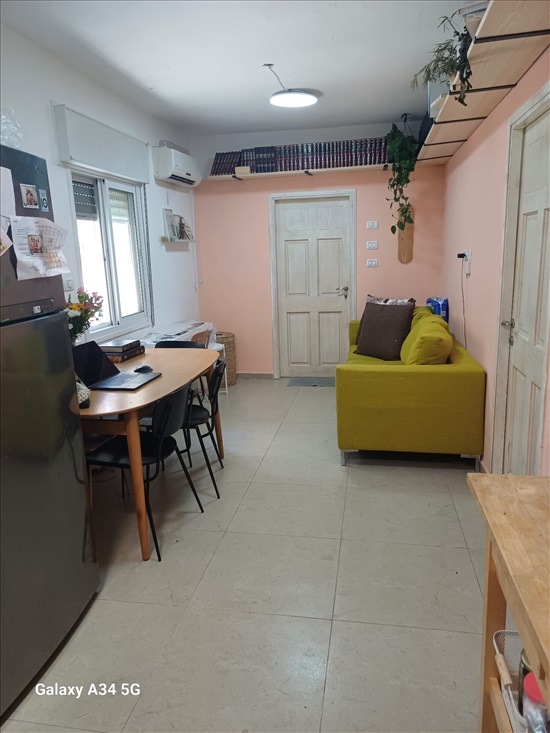 תמונה 2 ,דירת גן 2.5 חדרים להשכרה בירושלים , אורוגוואי , קרית היובל 