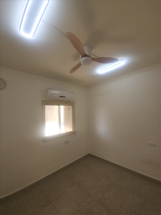 תמונה 3 ,דירה 4 חדרים להשכרה ברכסים, השקד, גבעה ג