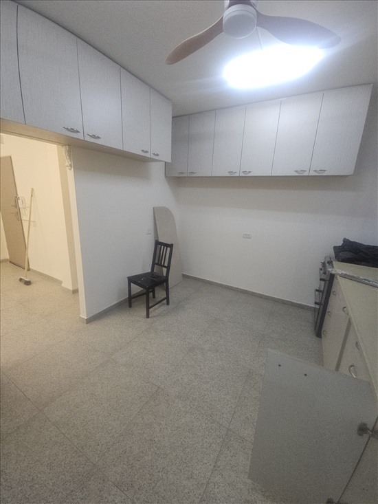 תמונה 7 ,דירה 4 חדרים להשכרה ברכסים, השקד, גבעה ג