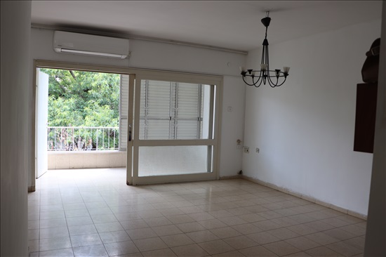 תמונה 3 ,דירה 3.5 חדרים להשכרה בגבעתיים, קפלנסקי 44, תל גנים