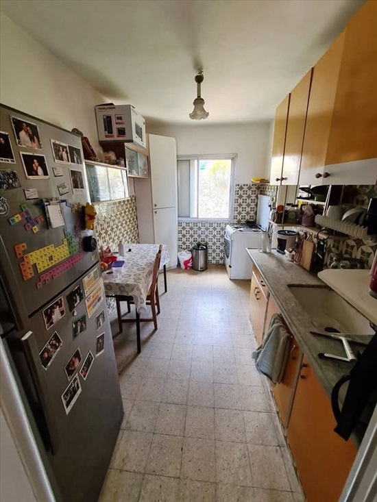 תמונה 2 ,דירה 4 חדרים להשכרה בנשר, צהל, עמוס