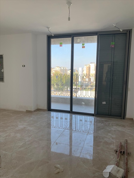 תמונה 1 ,דירה 3 חדרים להשכרה בבני ברק, הרב צירלסון, גני גד (שיכון ה')