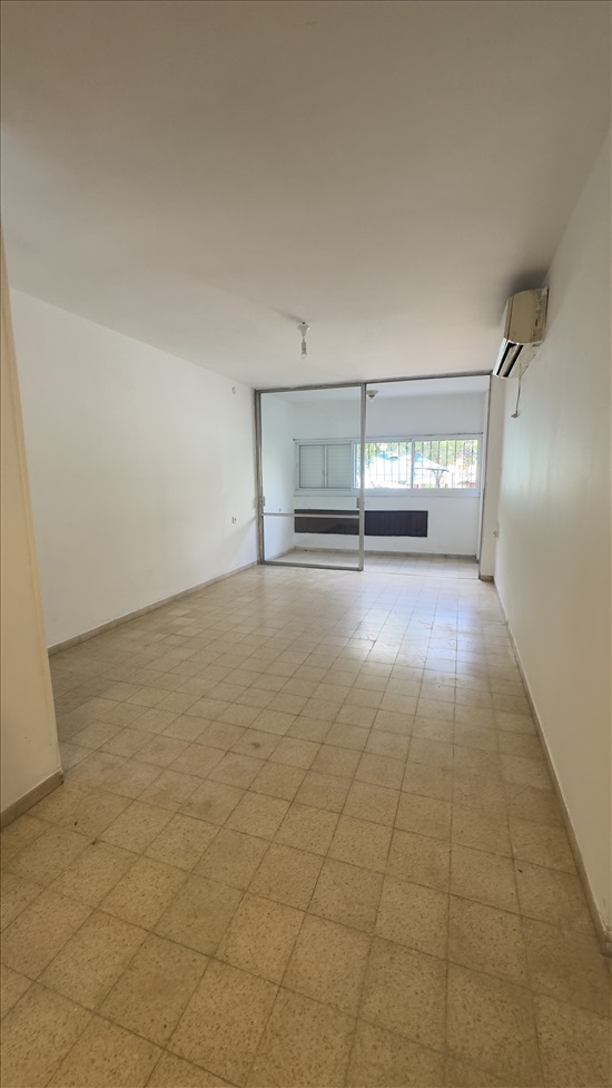 תמונה 2 ,דירה 4 חדרים להשכרה בתל אביב יפו, מעפילי אגוז, 
