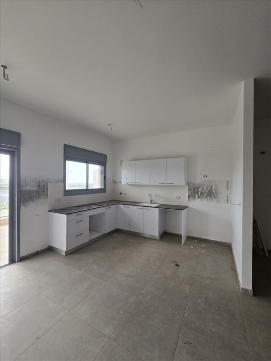תמונה 6 ,דירה 6.5 חדרים להשכרה בג'אסר א זרקא, אל בחר, 