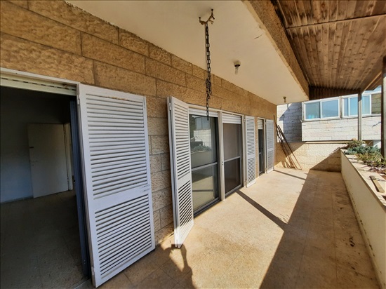 תמונה 3 ,דירה 5 חדרים להשכרה בירושלים, נוף הרים, יפה נוף