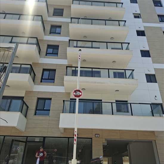 תמונה 1 ,דירה 6 חדרים להשכרה בפתח תקווה, רוטשילד, רוטשילד