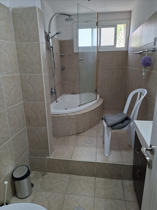 תמונה 8 ,בית פרטי 6 חדרים להשכרה באורנית, הורד 4 , 