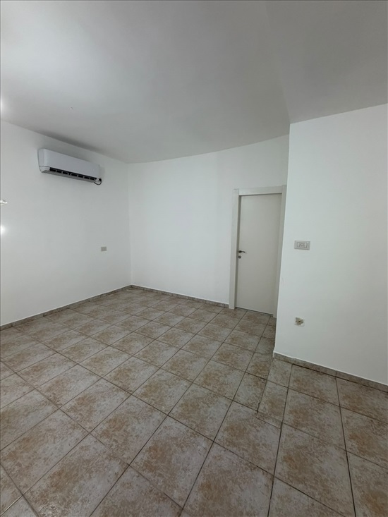 תמונה 7 ,בית פרטי 4 חדרים להשכרה ברמת גן, הררי, נוה יהושוע
