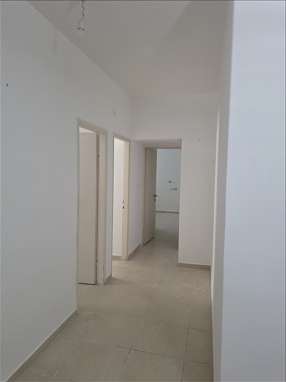 תמונה 6 ,דירה 5 חדרים להשכרה ברעננה, אחד העם, לסטר
