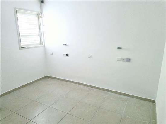 תמונה 5 ,דירה 5 חדרים להשכרה ברעננה, אחד העם, לסטר