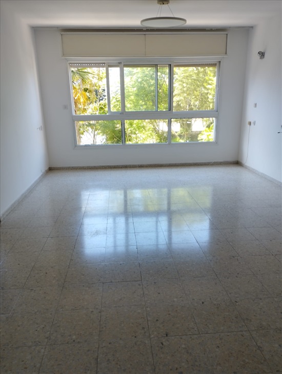 תמונה 3 ,דירה 4 חדרים להשכרה בחיפה, קלר 2, מרכז הכרמל