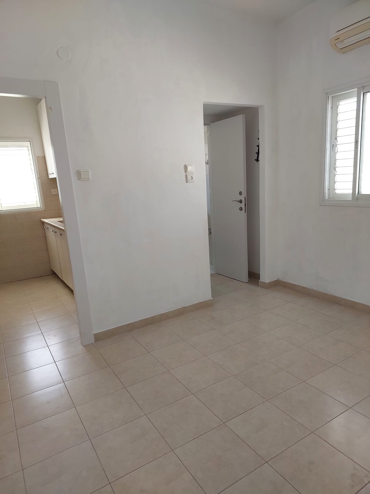 תמונה 3, דירה 2 חדרים להשכרה בתל אביב יפו, האסיף, שפירא