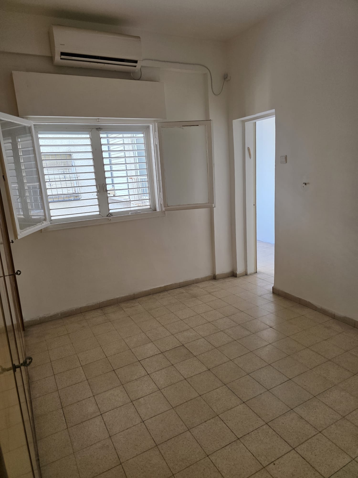 תמונה 3, דירה 2.5 חדרים להשכרה ברמת גן, קרסקי