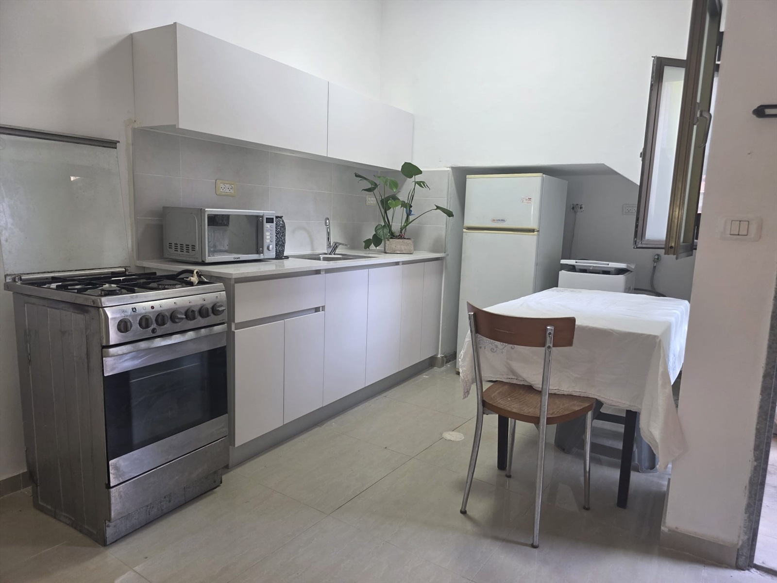 תמונה 3, יחידת דיור 2.5 חדרים להשכרה בעץ אפרים, הדקל 8
