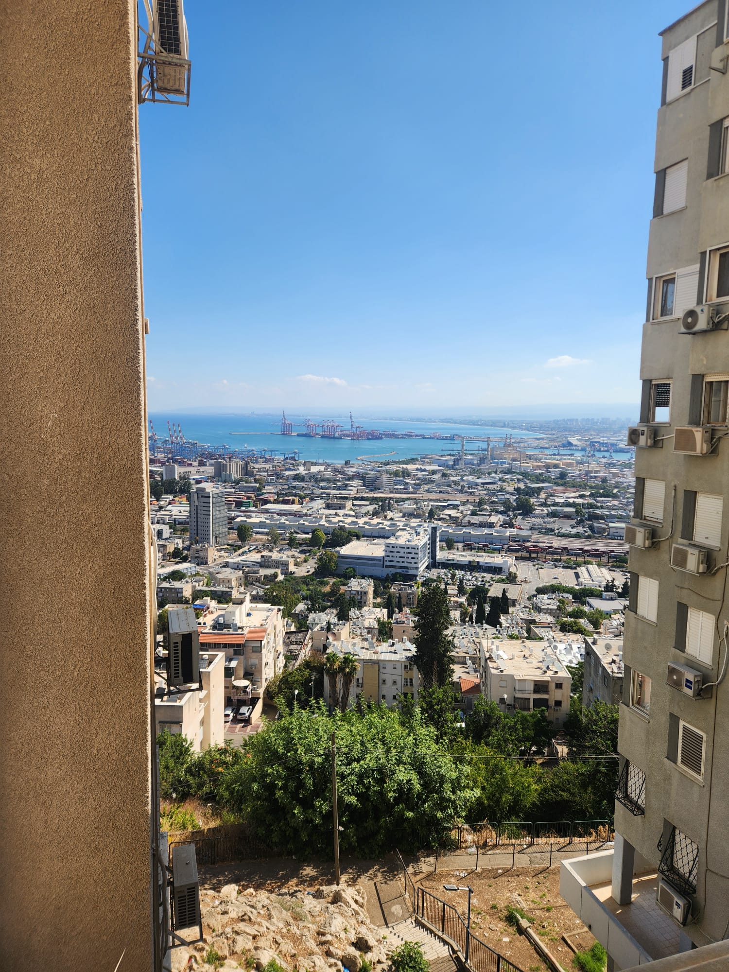 תמונה 2, דירה 4 חדרים להשכרה בחיפה, דרך יד לבנים, נווה שאנן