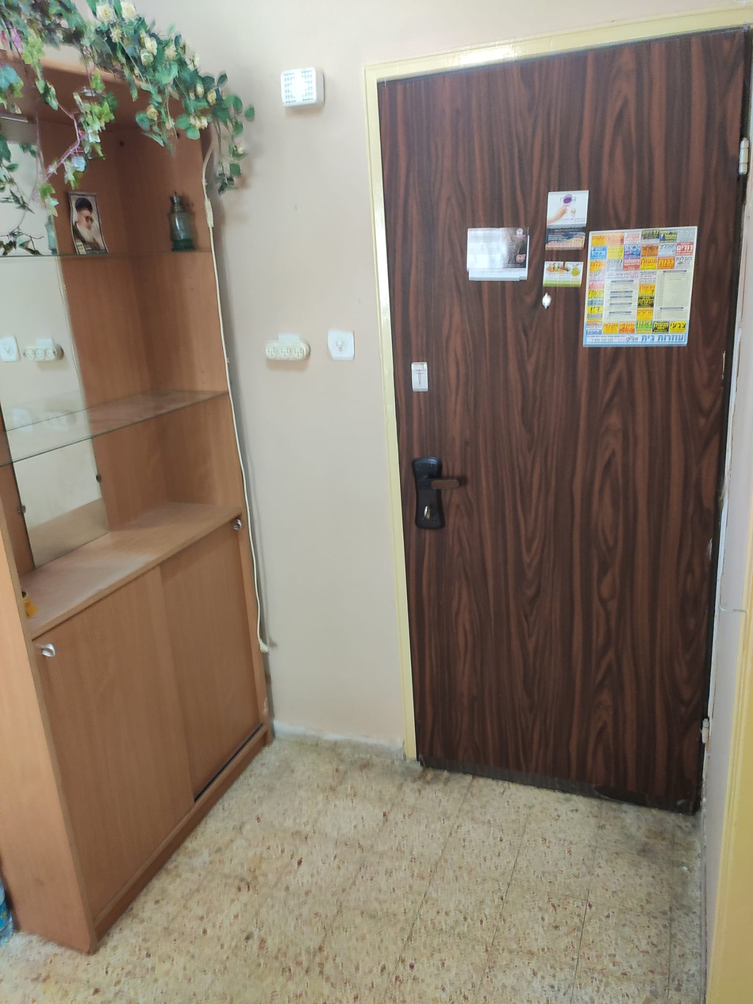 תמונה 2, דירה 1 חדרים להשכרה ברמת גן, קרניצי, קרניצי