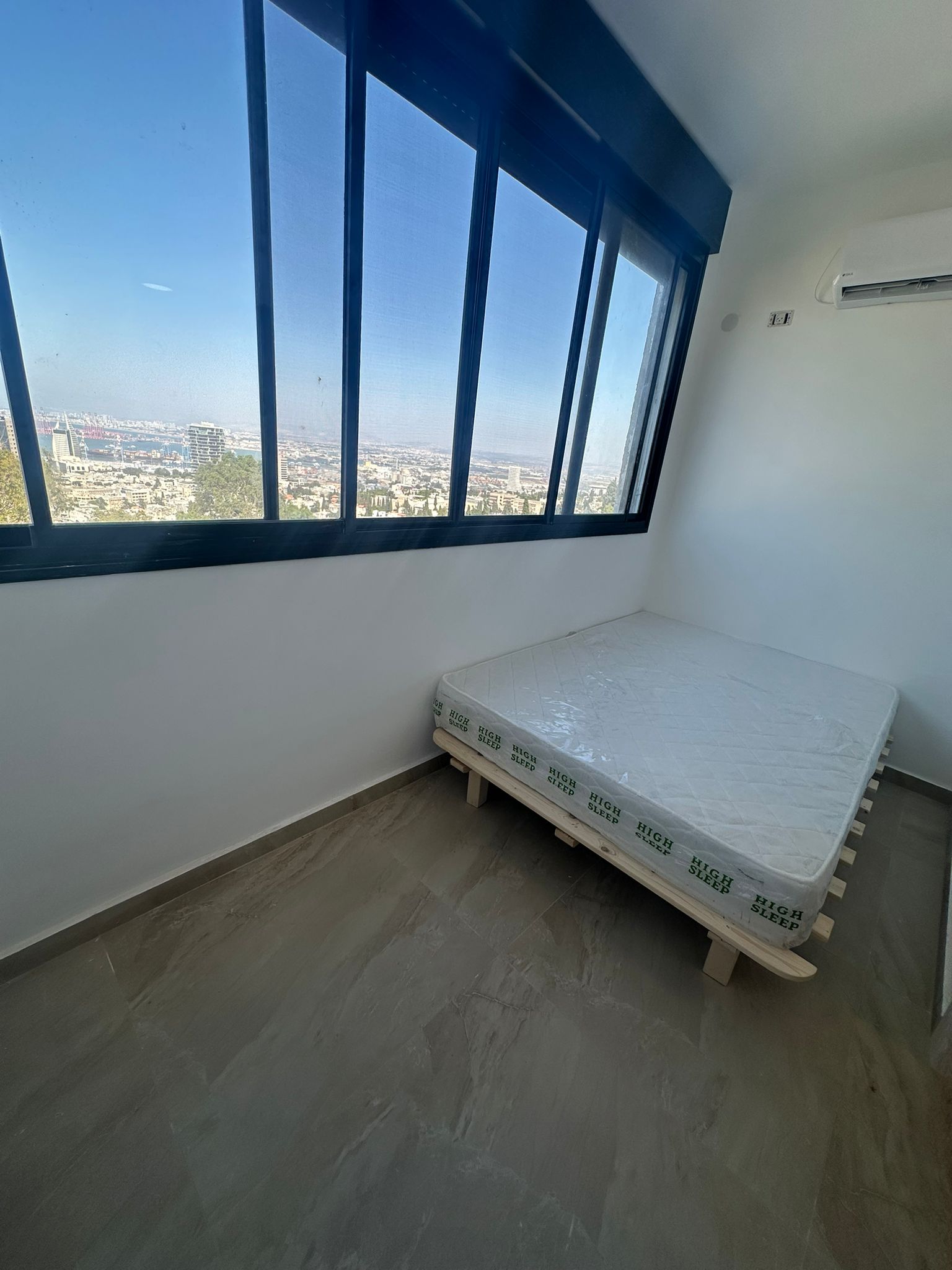תמונה 2, יחידת דיור 2 חדרים להשכרה בחיפה, גולומב אליהו, הדר עליון