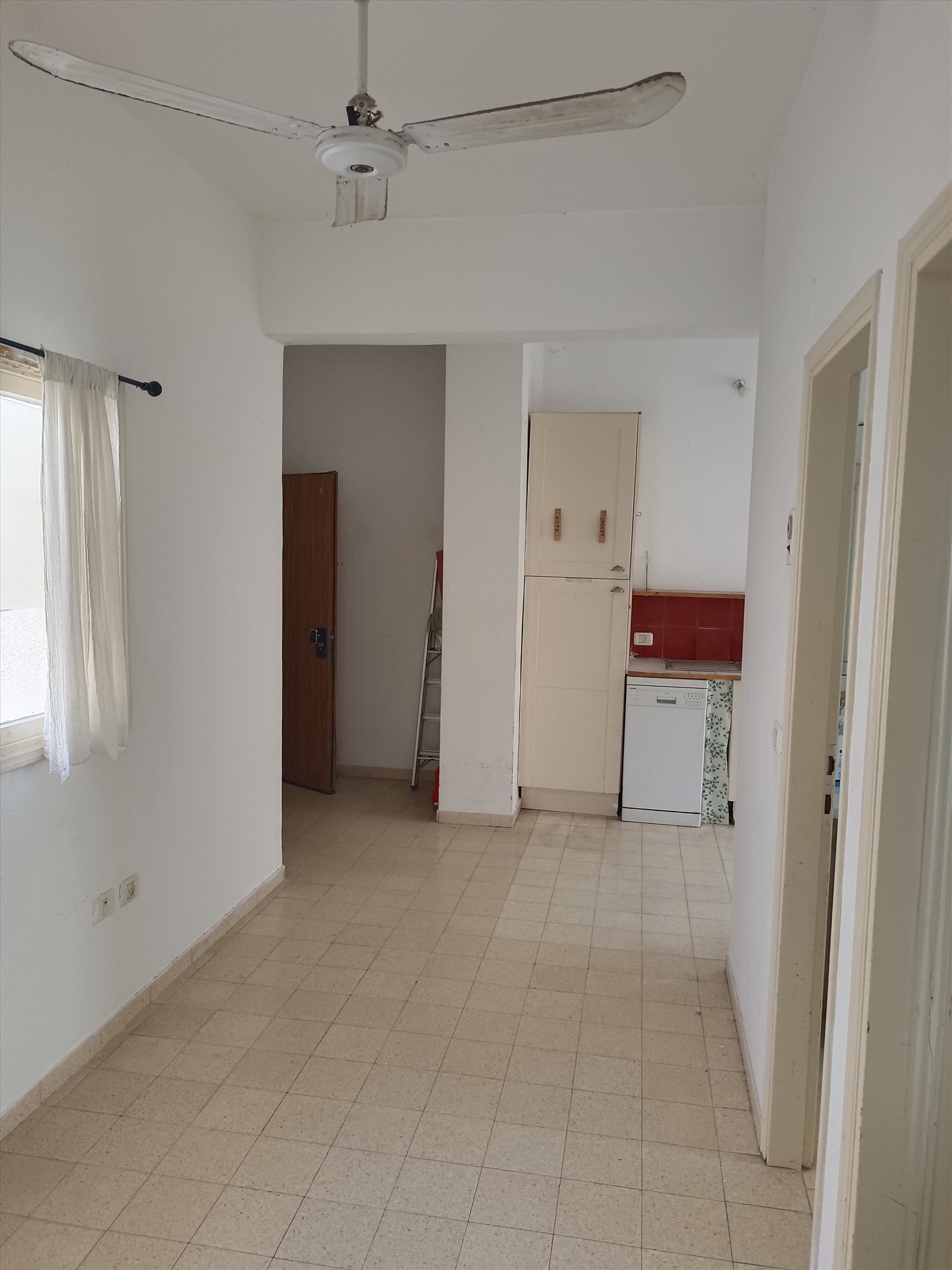 תמונה 2, יחידת דיור 2.5 חדרים להשכרה בתל אביב, פינלס, הצפון הישן 
