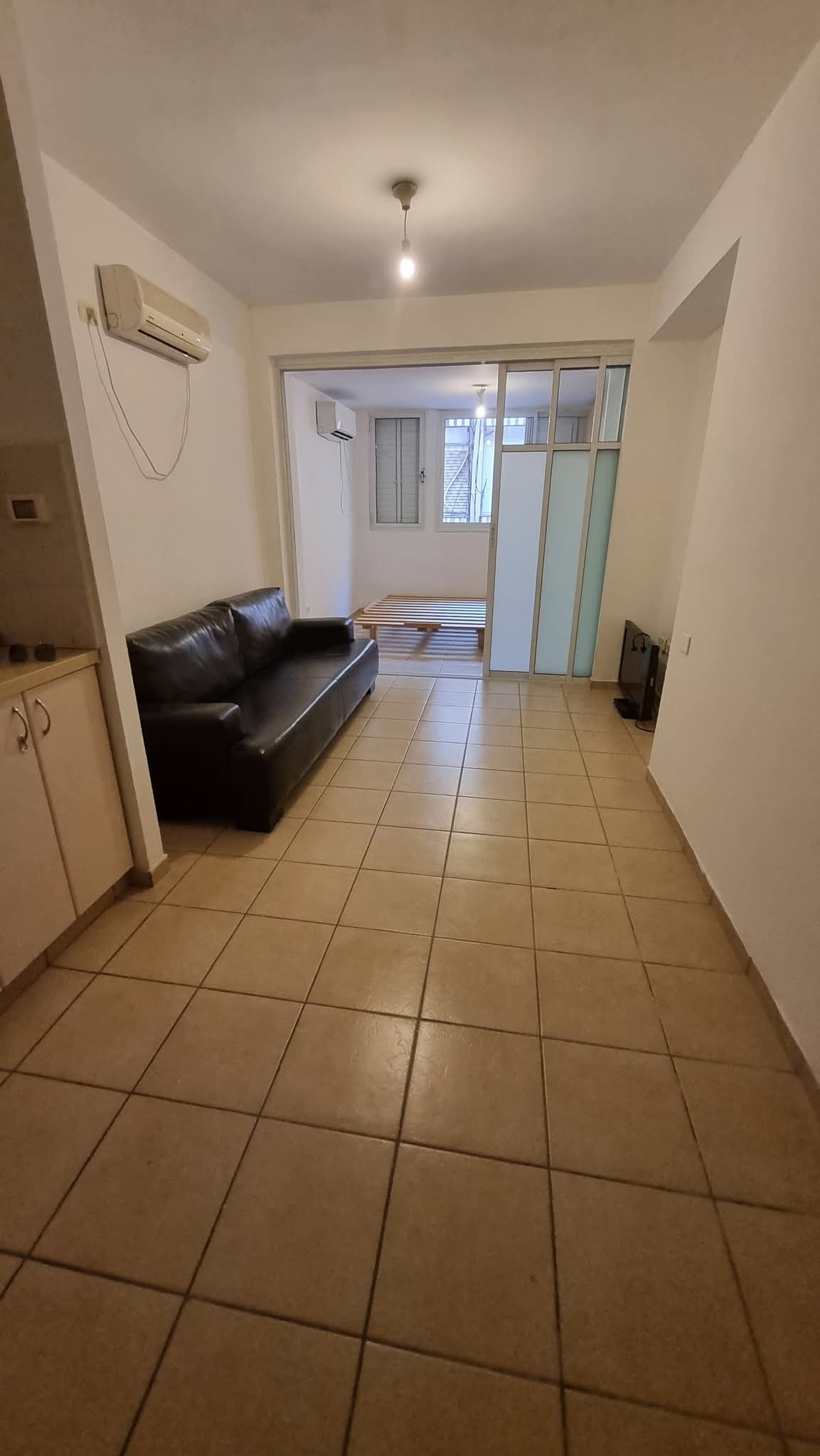 תמונה 3, דירה 1.5 חדרים להשכרה ברמת השרון, סוקולוב, קרית יערים