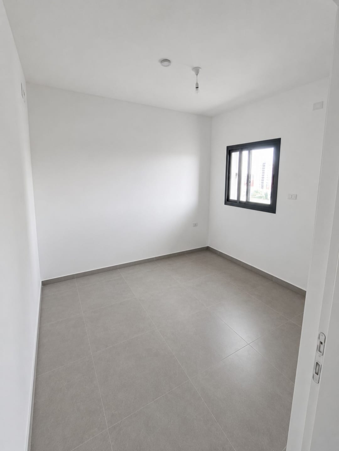 תמונה 2, דירה 4 חדרים להשכרה בבאר יעקב, טולדנו, פארק המושבה