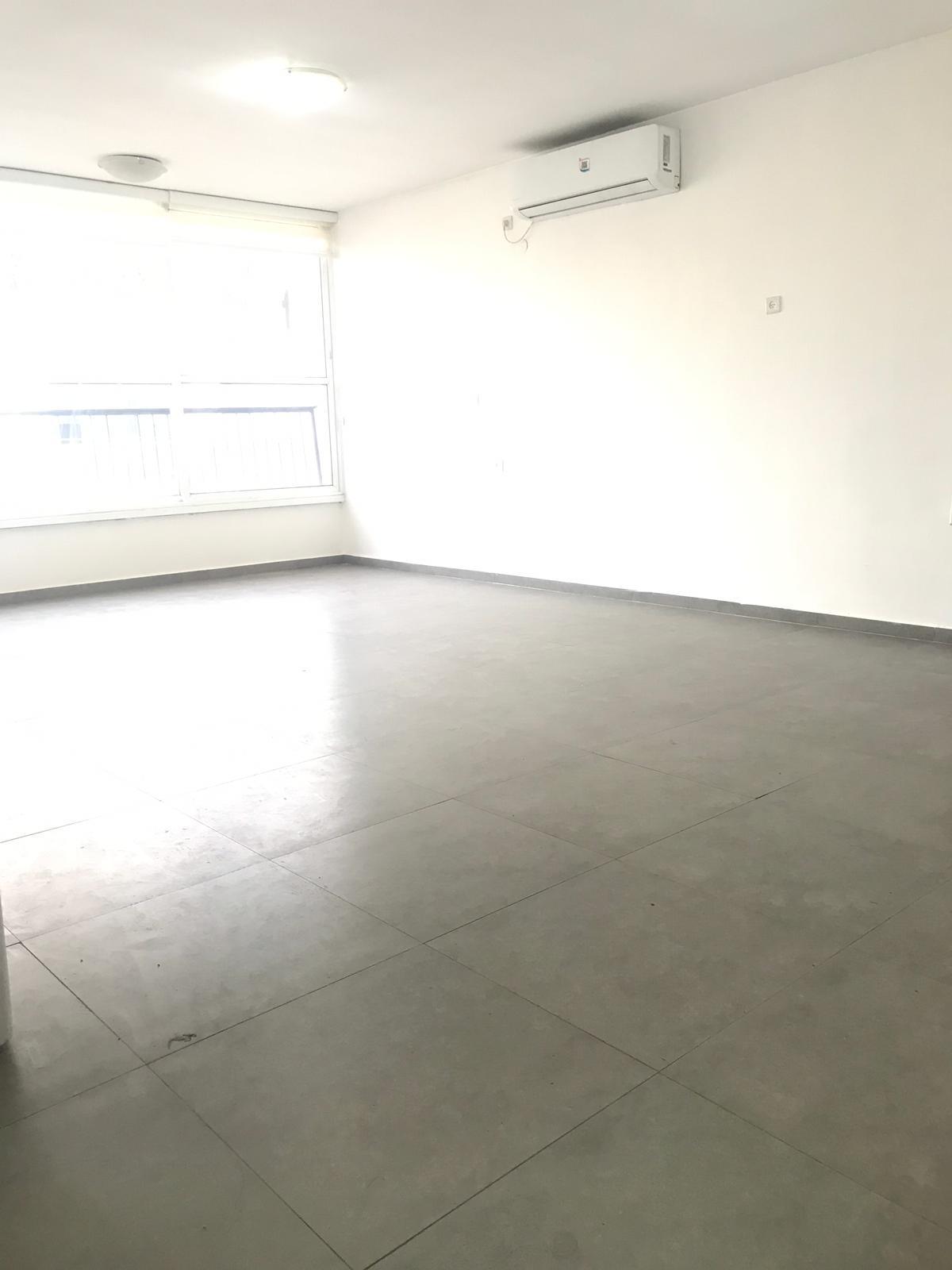 תמונה 1, דירת גג 6 חדרים להשכרה בתל אביב-יפו, עמוס