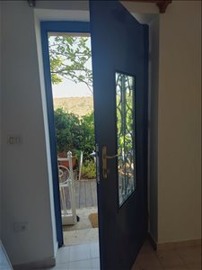 דירת גן להשכרה 3 חדרים במטע האלון 